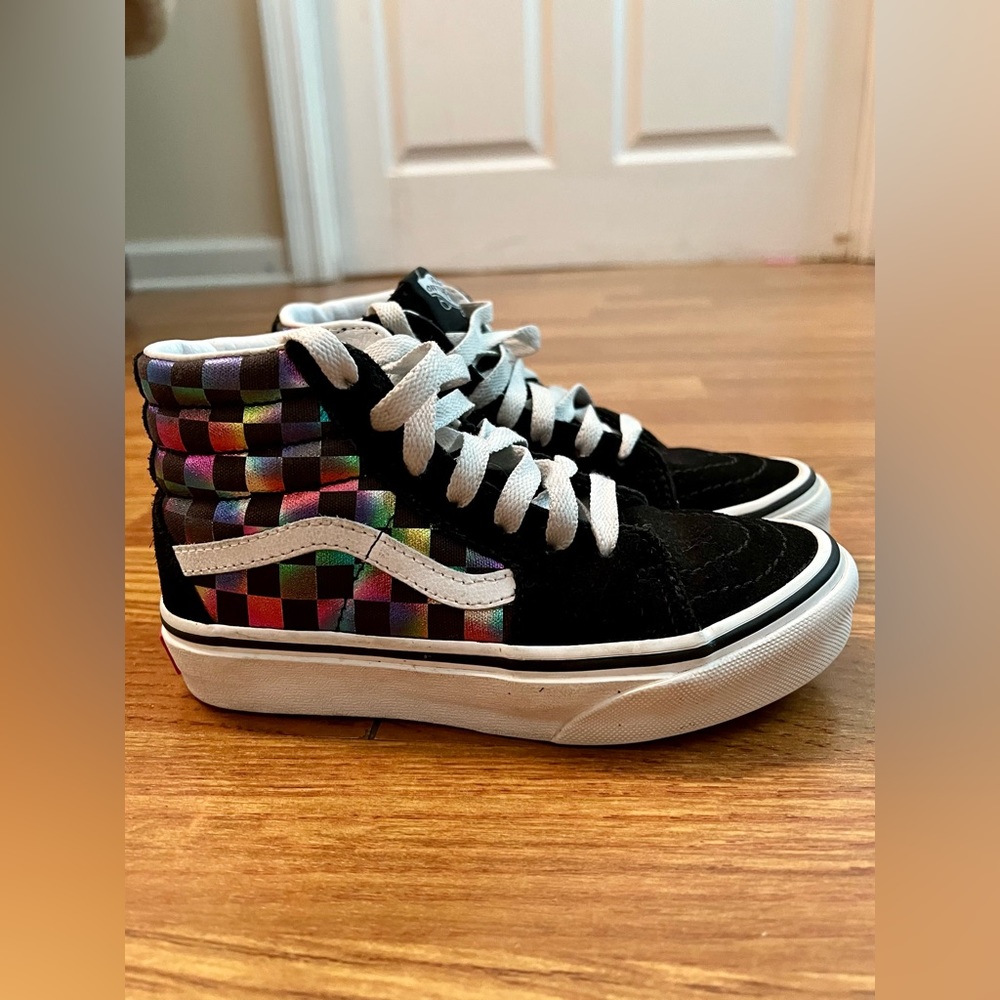 Girls metallic rainbow checkered high top VANS! ๐ - Picture 6 of 6